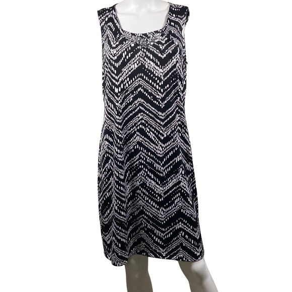 Kim Rogers Dresses & Skirts - Kim Rogers Dress Womens Petite Large Chevron Dot Sleeveless Embellished